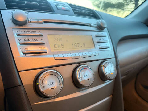 2011 Toyota Camry LE