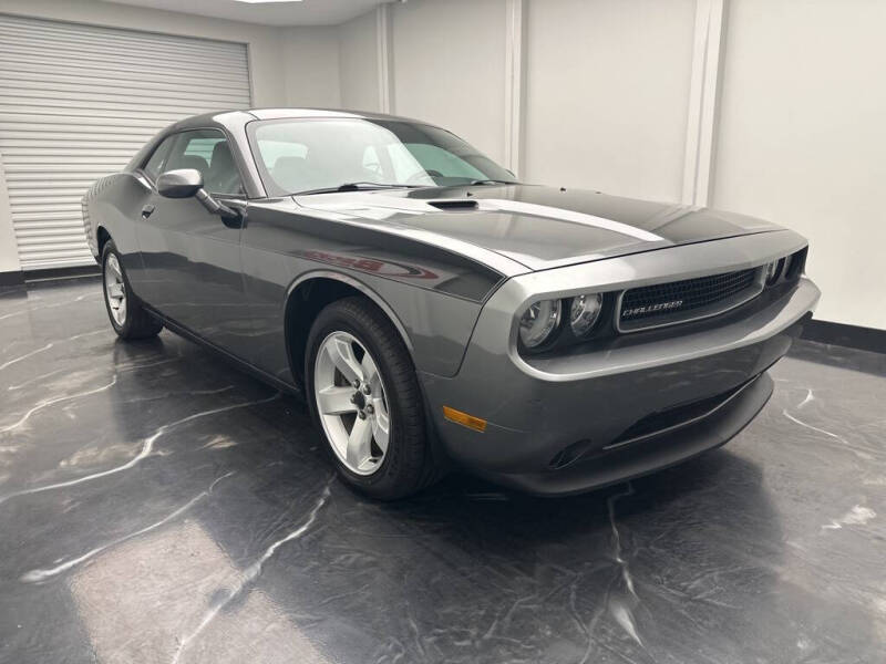 2012 Dodge Challenger SXT