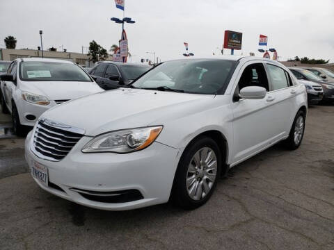 2014 Chrysler 200 LX