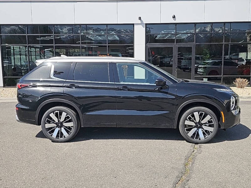 2025 Mitsubishi Outlander SEL Platinum Edition