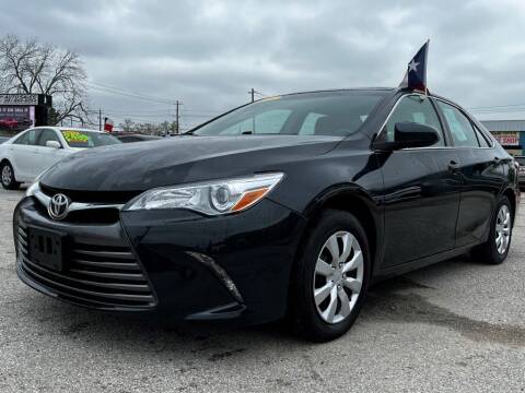 2016 Toyota Camry for sale at Speedy Auto Sales in Pasadena TX