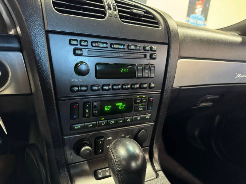 2003 Ford Thunderbird