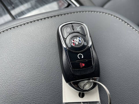 2023 Buick Enclave Essence