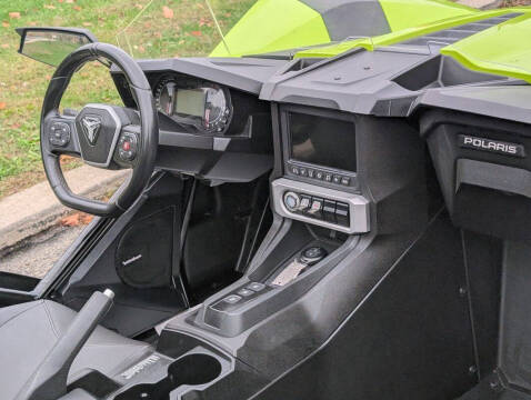 2023 Polaris Slingshot