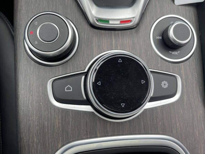 2021 Alfa Romeo Giulia Ti