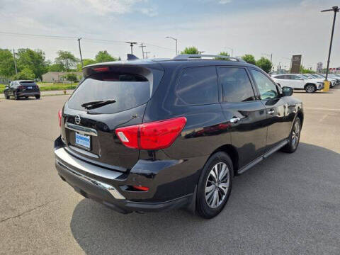2020 Nissan Pathfinder S