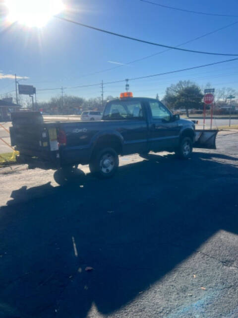 2006 Ford F-250 Super Duty for sale at Kars R Us in Dearborn Heights, MI