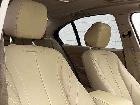 2013 BMW 3 Series 328i