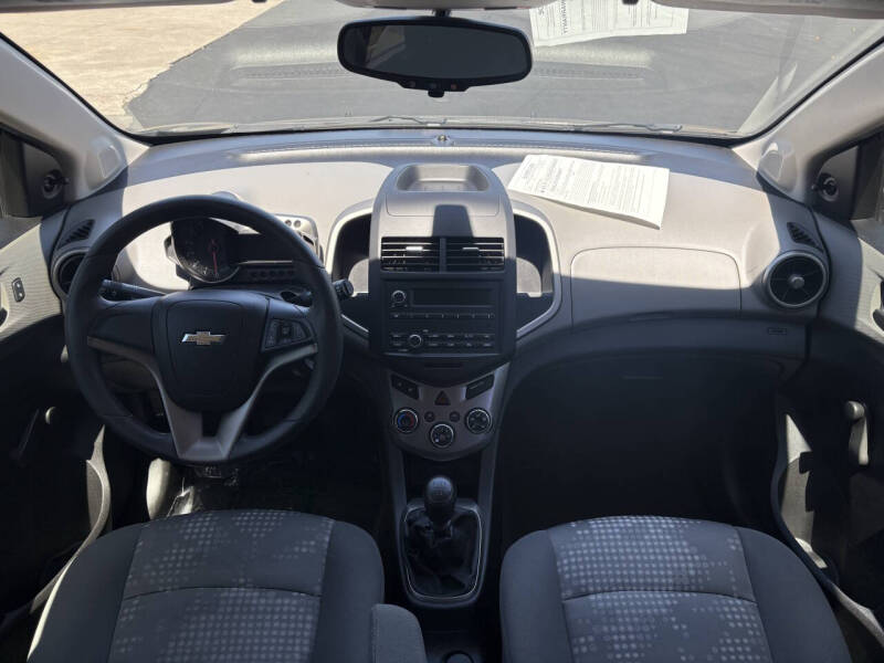 2016 Chevrolet Sonic LS Manual