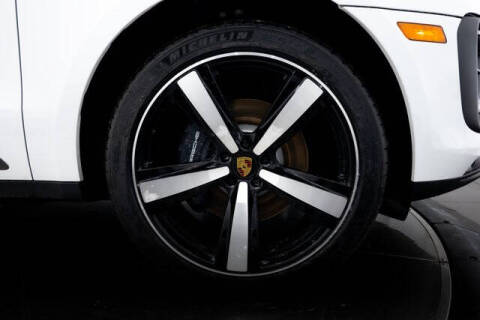 2026 Porsche Macan T