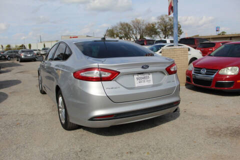 2013 Ford Fusion SE