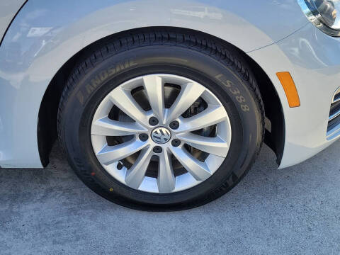 2019 Volkswagen Beetle Convertible