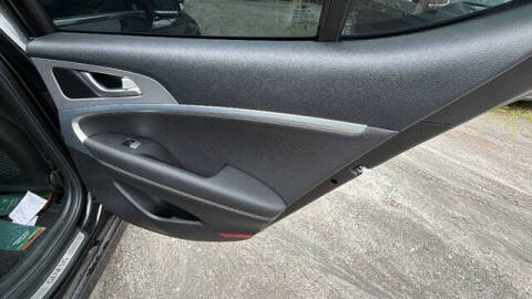 2023 Genesis G70