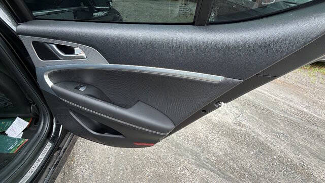 2023 Genesis G70