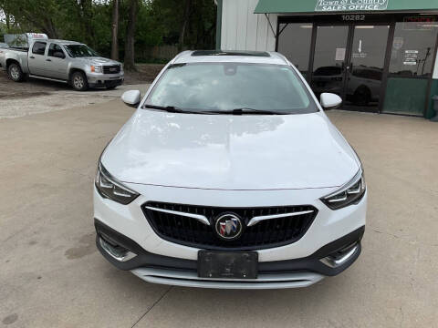 2019 Buick Regal TourX Essence