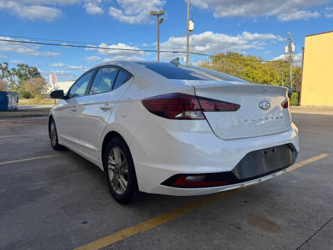 2019 Hyundai Elantra SEL