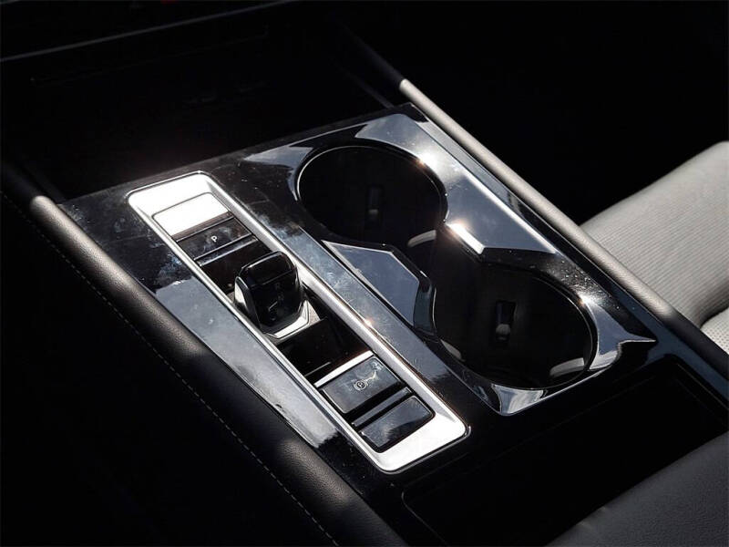 2025 Volkswagen Atlas Cross Sport SEL 4Motion