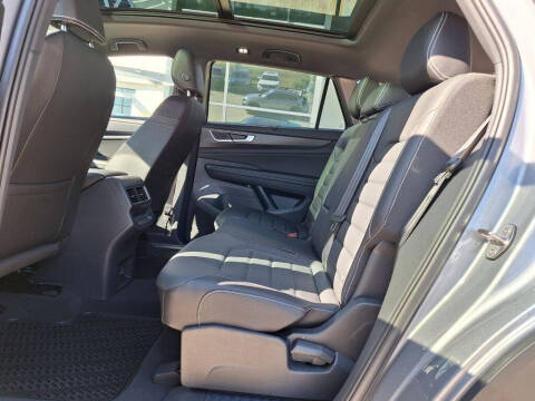 2026 Volkswagen Atlas Cross Sport SEL R-Line Black 4Motion