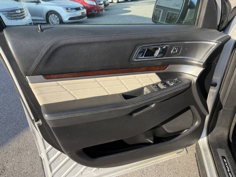 2016 Ford Explorer Platinum