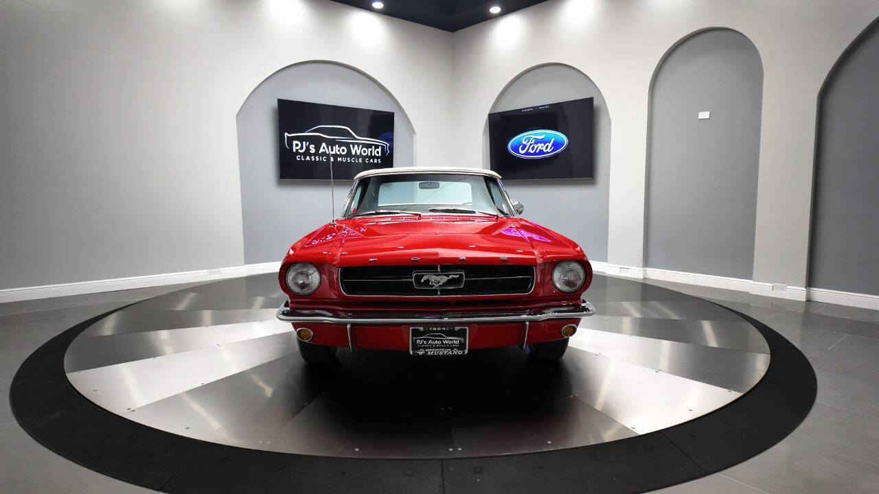 1965 Ford Mustang 36