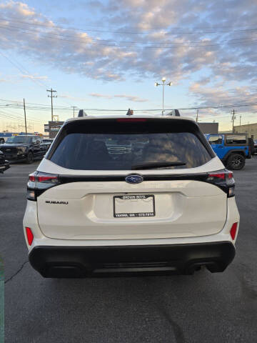 2025 Subaru Forester Premium