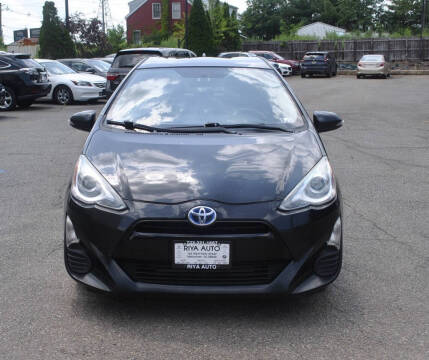 2016 Toyota Prius c Two