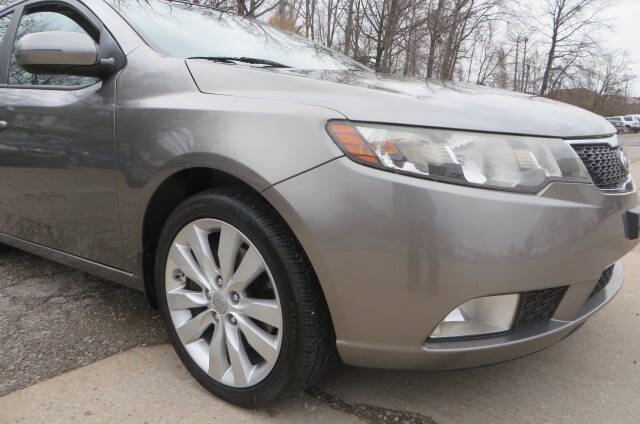 2011 Kia Forte SX photo 16