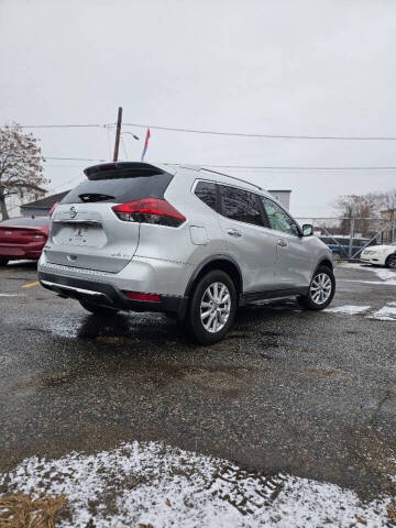 2018 Nissan Rogue SV