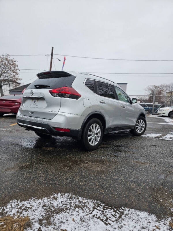 2018 Nissan Rogue SV