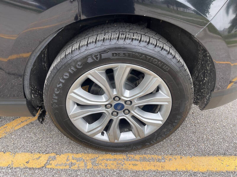 2020 Ford Edge Titanium