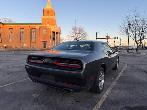 2017 Dodge Challenger SXT