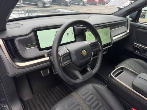 2024 Rivian R1T Adventure