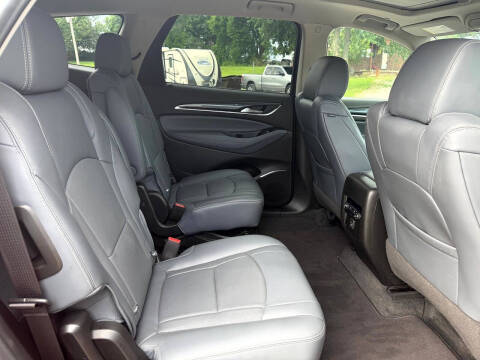 2020 Buick Enclave Essence