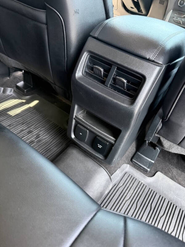 2020 Ford Edge SEL