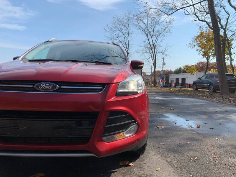 2016 Ford Escape Titanium photo 18