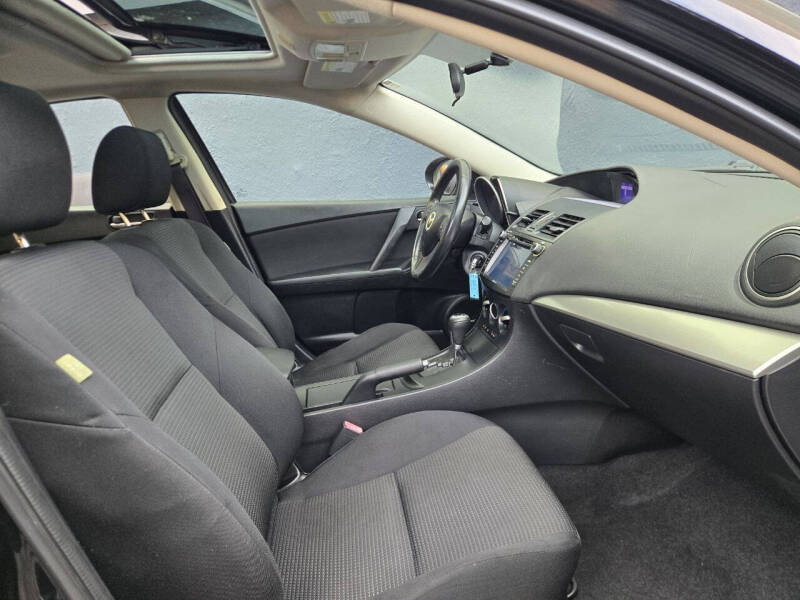 2012 Mazda MAZDA3 i Touring