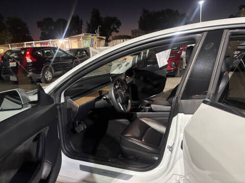 2019 Tesla Model 3 Standard Range Plus