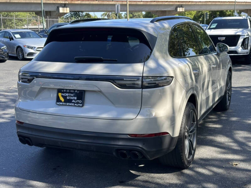 2023 Porsche Cayenne S