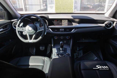 2019 Alfa Romeo Stelvio Sport