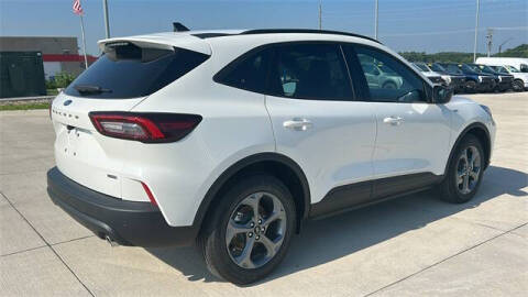 2025 Ford Escape Hybrid ST-Line