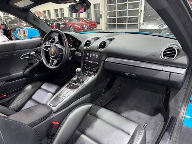 2019 Porsche 718 Cayman