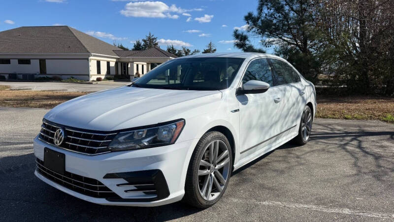 2017 Volkswagen Passat 1.8T R-Line