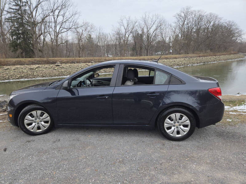 2014 Chevrolet Cruze LS photo 8