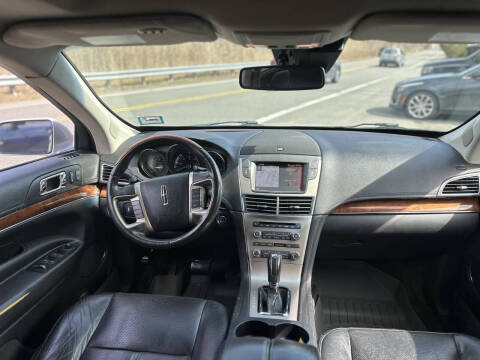 2011 Lincoln MKT