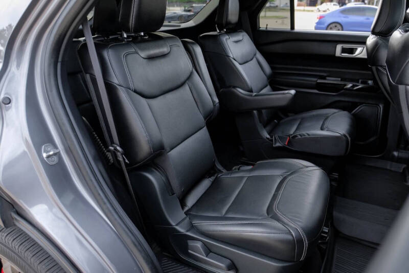 2021 Ford Explorer ST