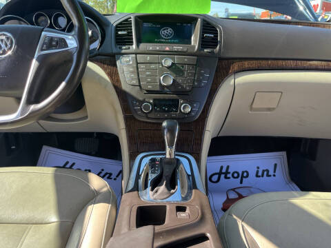 2013 Buick Regal Premium 1