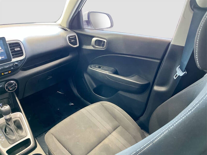 2021 Hyundai Venue SE