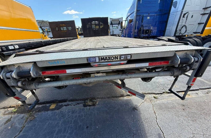 2020 Freightliner M2 106