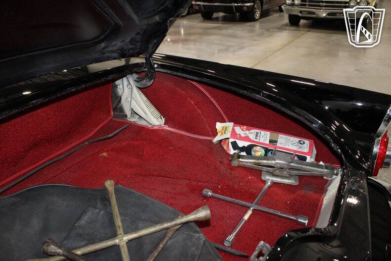 1956 Ford Thunderbird