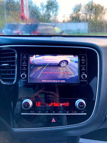 2020 Mitsubishi Outlander ES